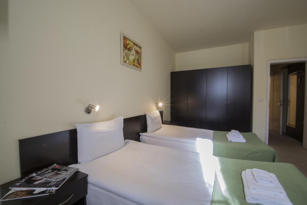 Hotel City Inn Sofia Esterno foto