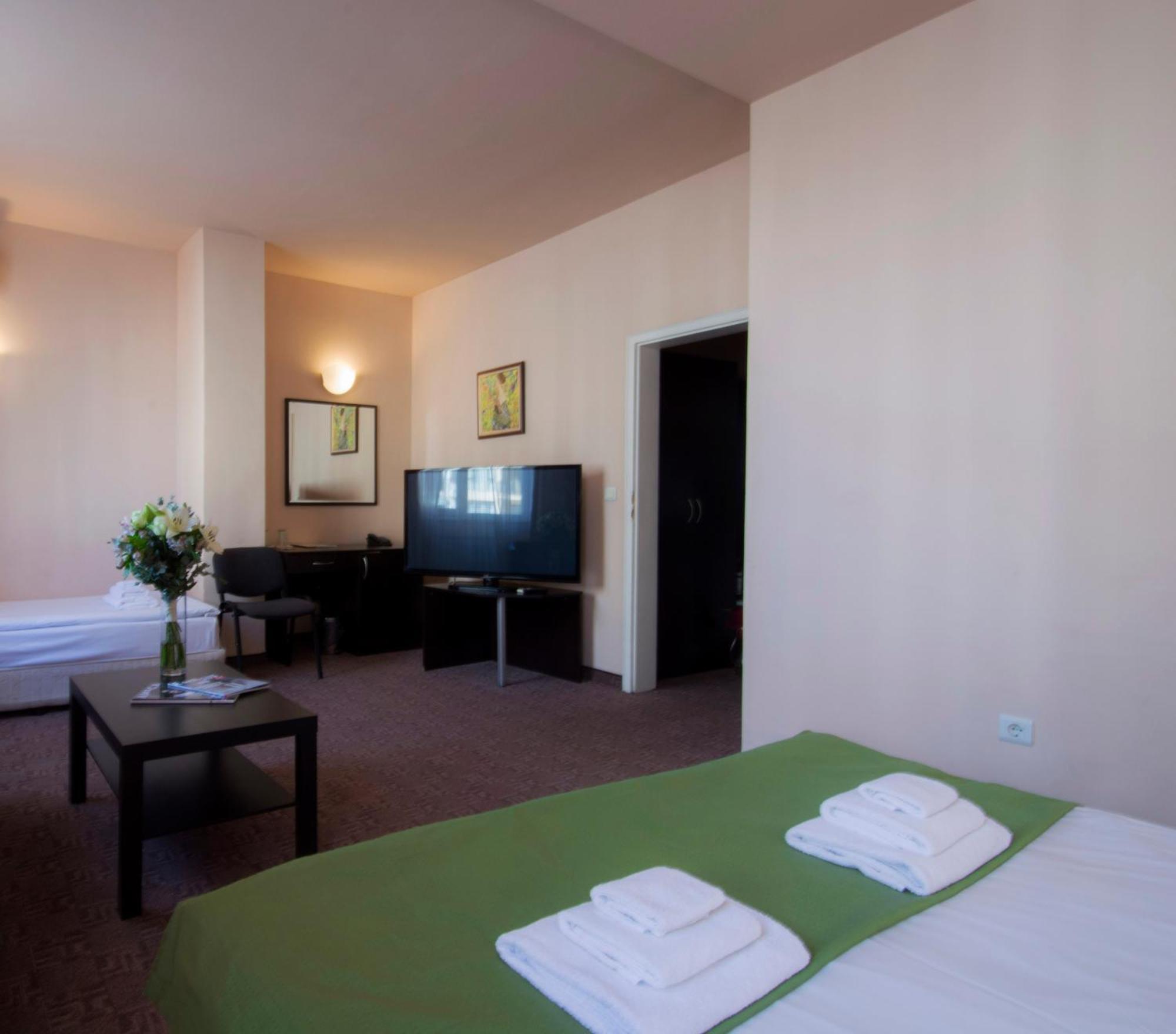 Hotel City Inn Sofia Esterno foto